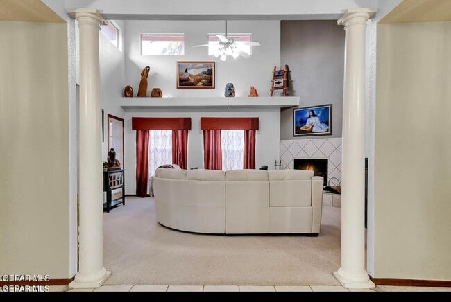 Building Photo - 2081 Paseo Del Prado Dr