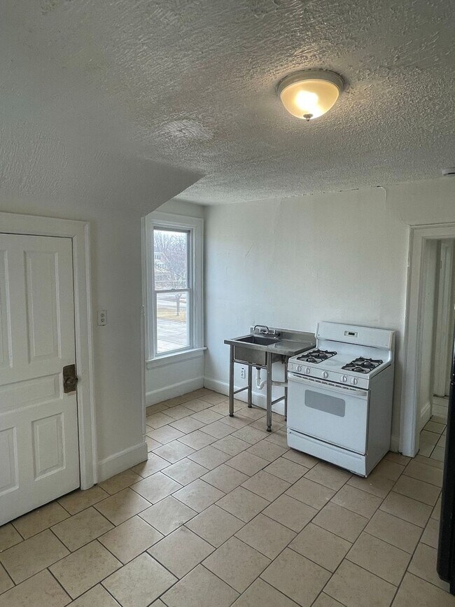 Foto del edificio - 1120-1122 W Locust St. (Duplex)(ACE PROPERTY)