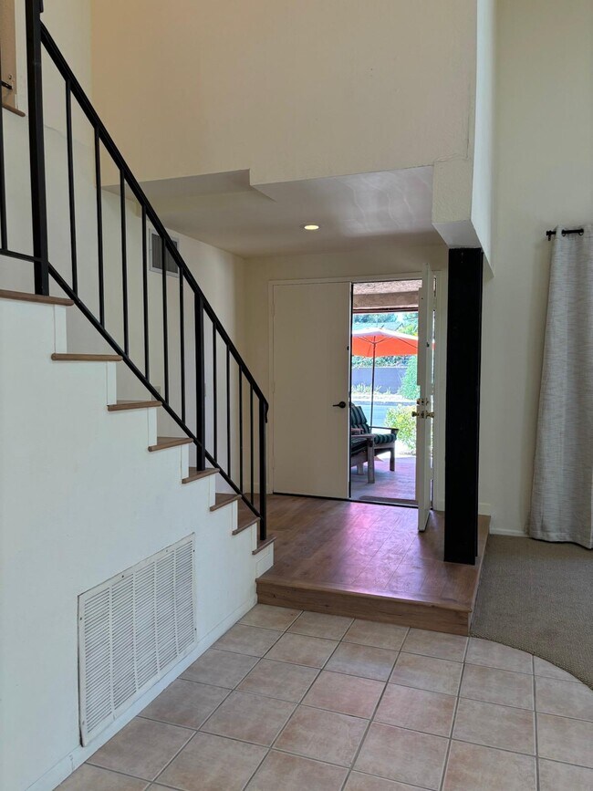 Entryway - 8046 Oso Ave