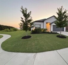 Building Photo - 4205 Cordata Dr