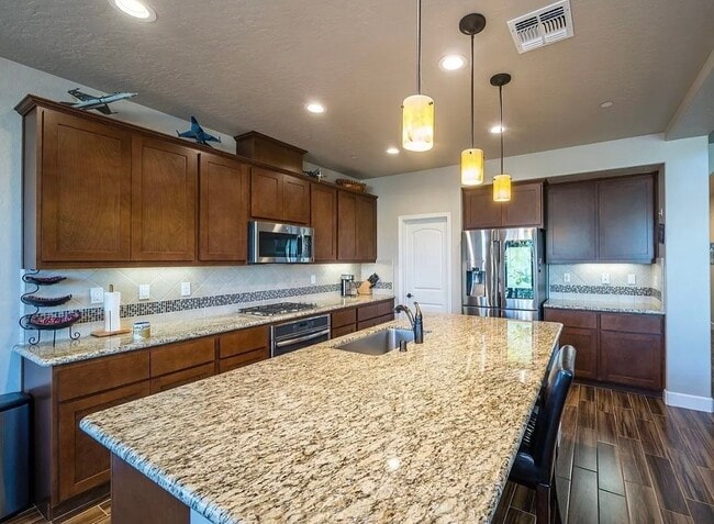 Building Photo - 3212 N Glacier Way