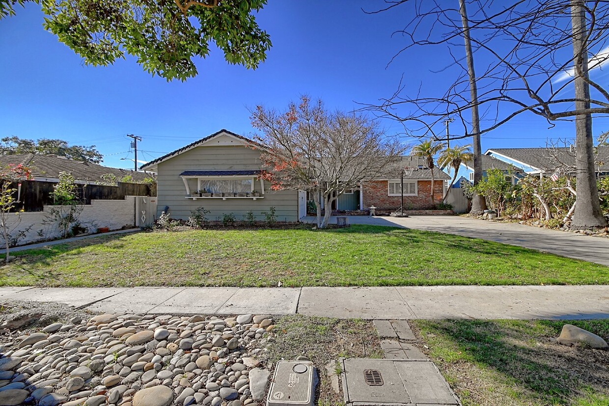 Beautiful Home in one of Ventura's most de... Apartment for Rent in