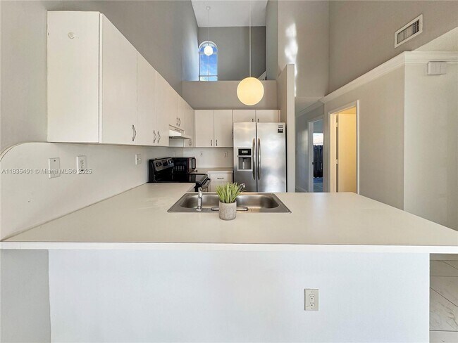 Foto del edificio - 3834 SW 153rd Pl