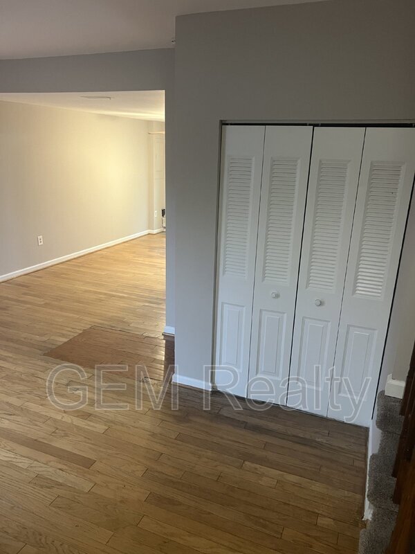 Foto del edificio - 2214 Hamway Dr