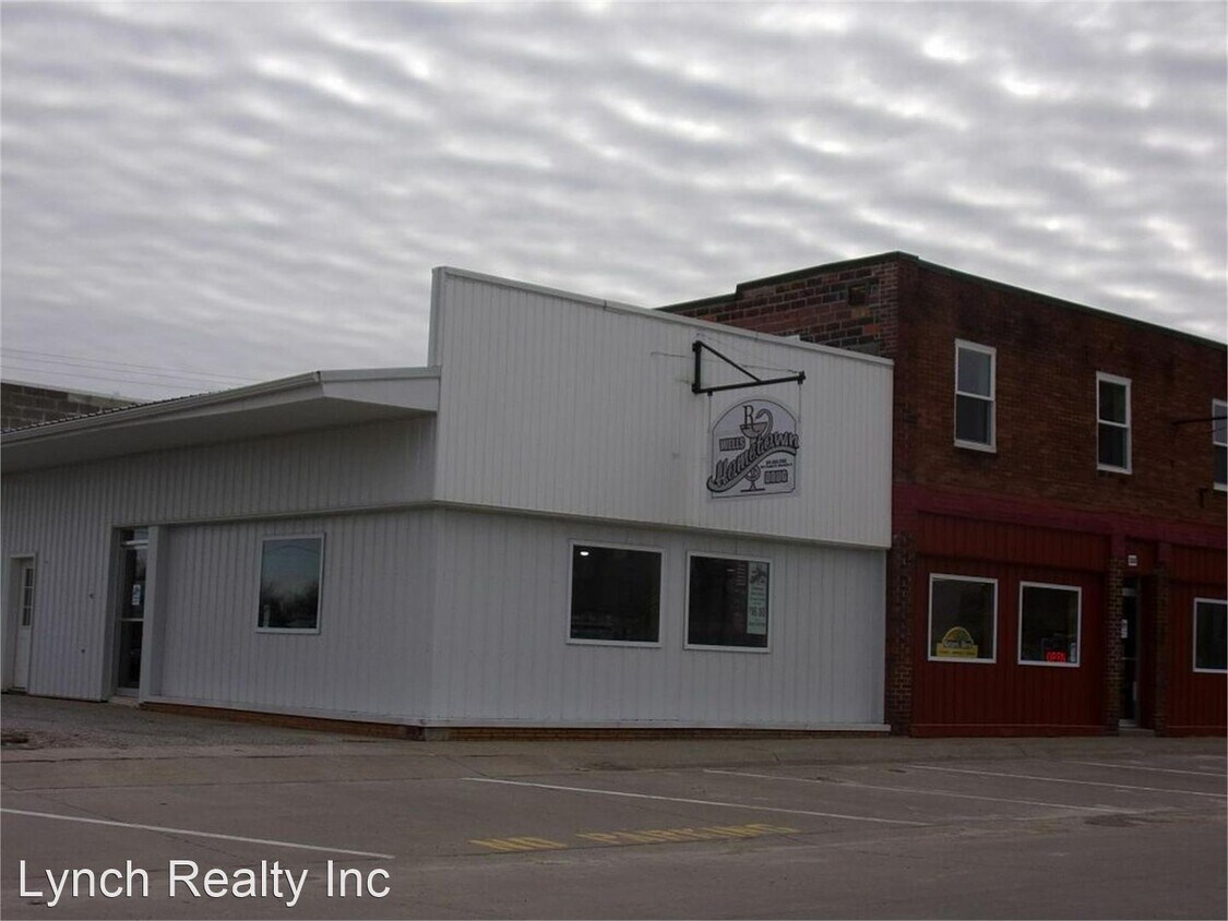 1 br, 1 bath House 208 1/2 E. Franklin A... House Rental in