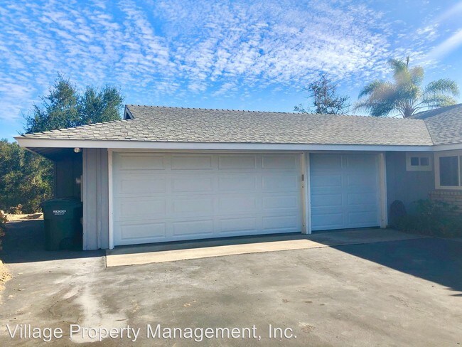 Building Photo - 3 br, 3 bath House - 2957 Canonita Drive