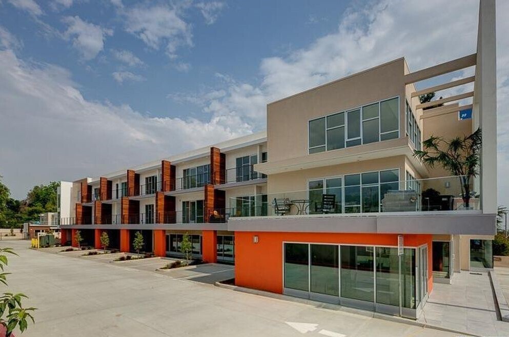 1968 Lake Ave, Altadena, CA 91001 Condo for Rent in Altadena, CA