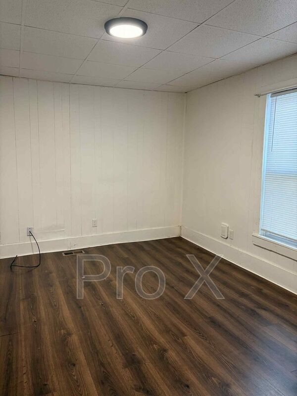 Foto del edificio - 208 Gray Ave