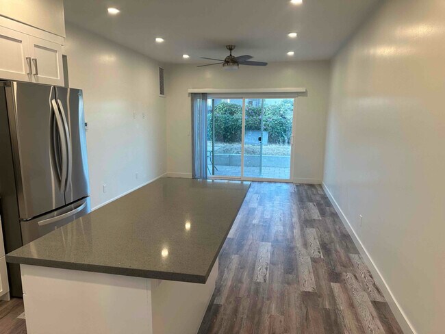 Foto del edificio - 4686 Craigie St
