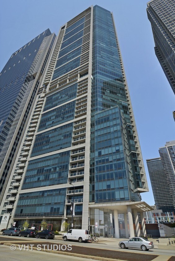Foto principal - 340 E Randolph St