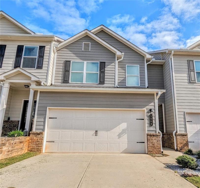 Primary Photo - 3668 Acorn Dr