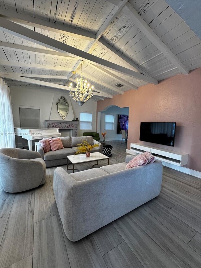 Building Photo - 3470 Sheridan Ave