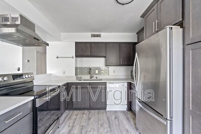Building Photo - 1301 Hampton Blvd