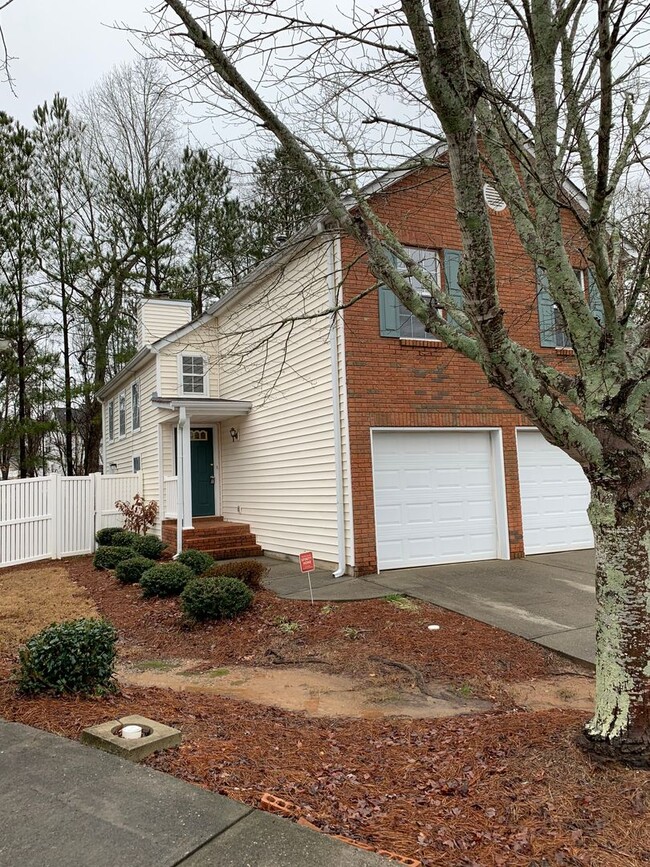 Foto del edificio - Charming 3BR/2.5BA Cul-de-Sac Home in Sought-After Avensong Community!