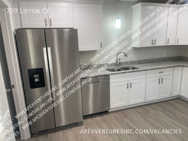 Building Photo - 709 Lipton Ct