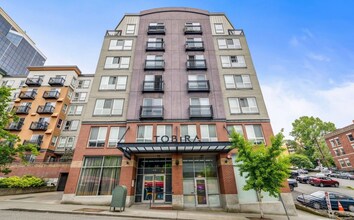 Building Photo - 108 5th Ave S