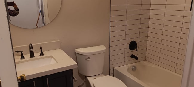 Photo - 925 E McKinley St Apartment