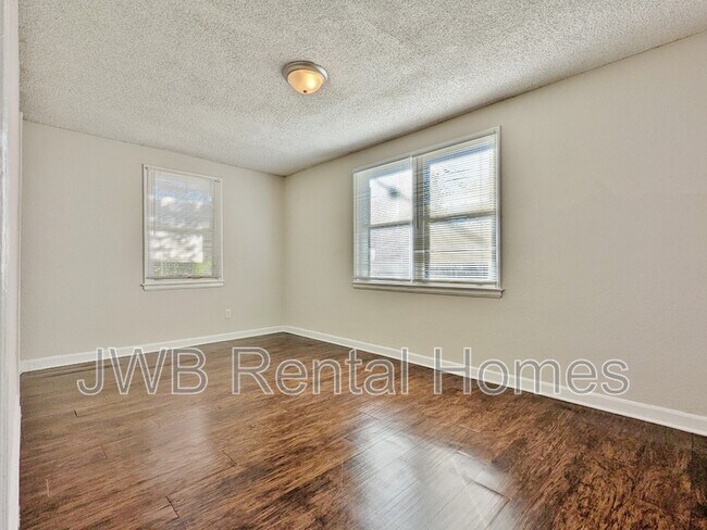 Foto del edificio - 2567 Beaverbrook Pl