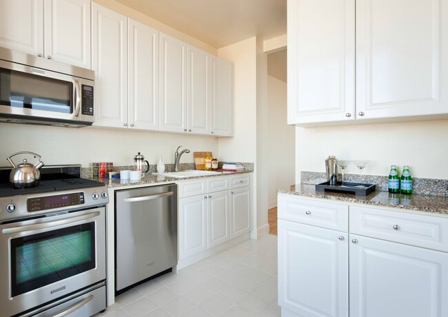 Foto del edificio - 400 E 84th St