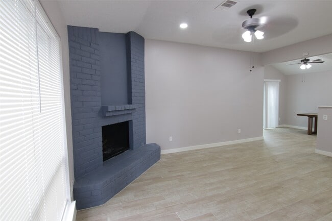 Foto del edificio - 9130 Autumn Harvest Dr