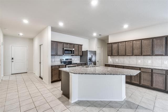 Building Photo - 2615 Horton Dr