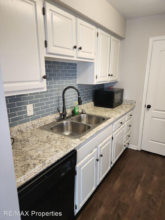 Foto del edificio - 2 br, 2.5 bath House - 1953 S. Brightside ...