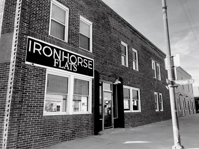 Building Photo - 201 West Ave