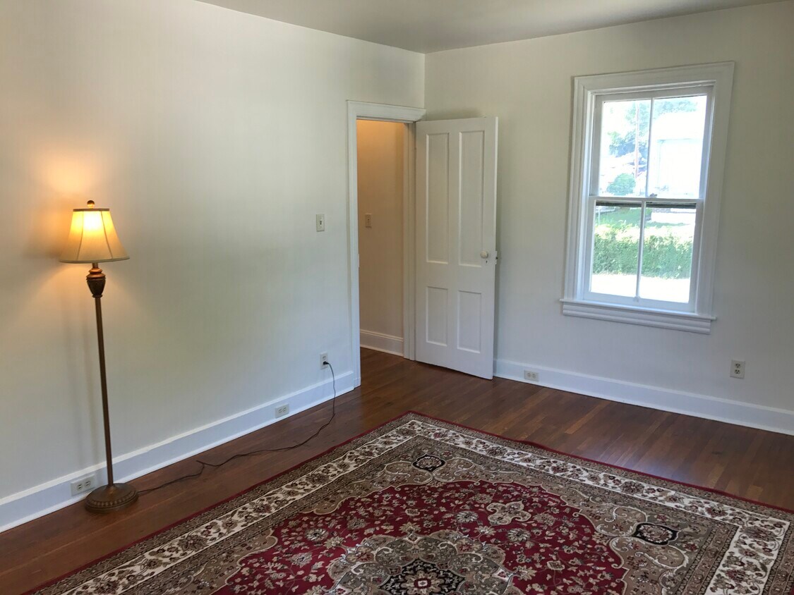MASTER BEDROOM - 242 8th Ave