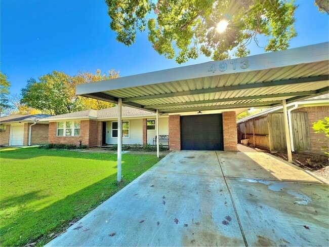 Photo - 4913 W 43rd St House