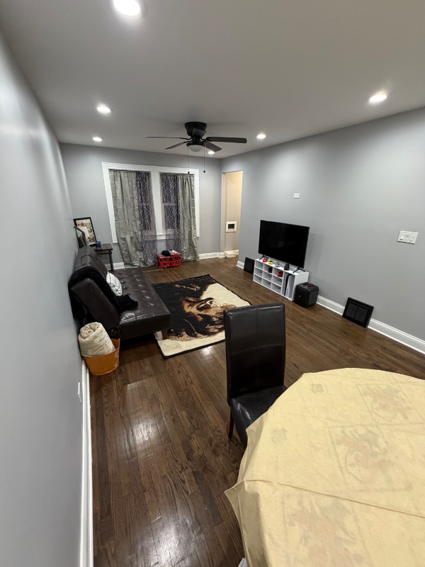 Photo - 5704 S Kilbourn Ave House