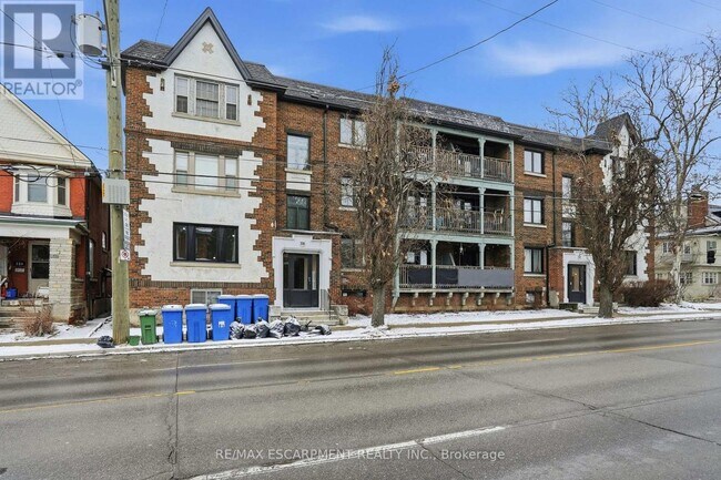 Photo du bâtiment - 316 Aberdeen Ave