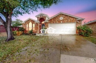 Building Photo - 3304 Kingsbrook Dr