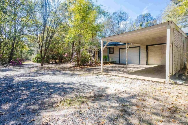 Building Photo - 10001 Chemstrand Rd