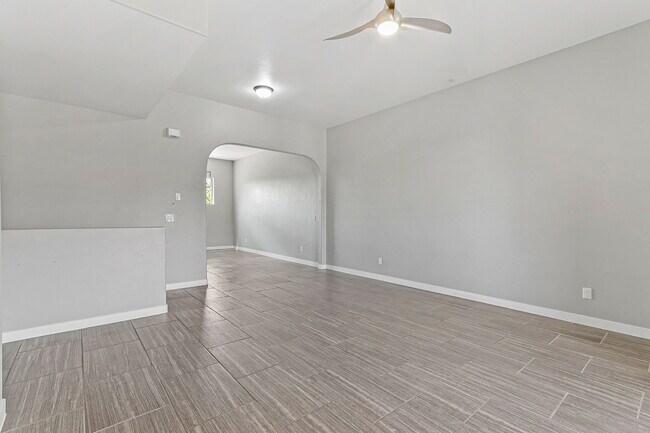 Building Photo - 6350 Escondido Dr