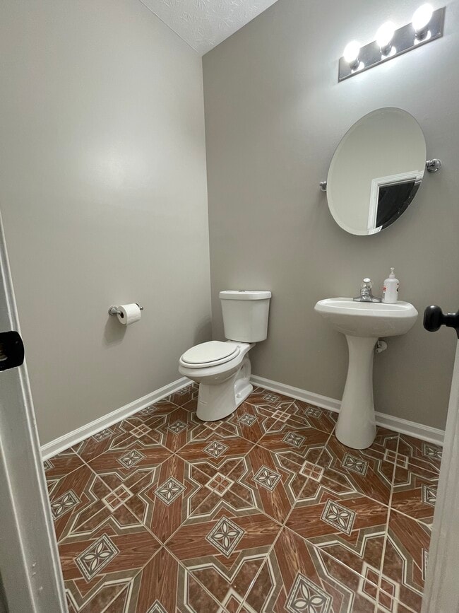 Building Photo - 2615 Avery Park Cir