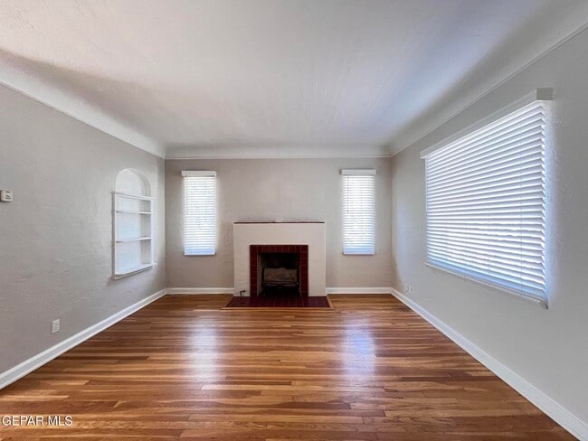 Foto del edificio - 2119 N Stanton St