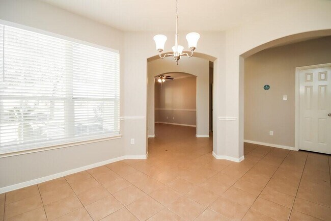 Foto del edificio - 25902 S Lakefair Dr