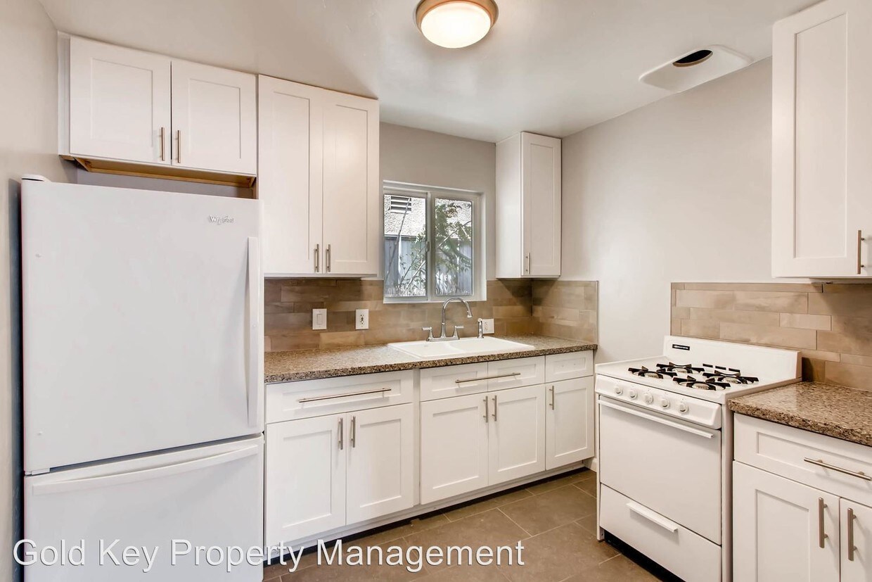 Primary Photo - 2 br, 1 bath House - 4168 Oregon Street