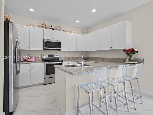 Foto del edificio - 3347 W 106th Terrace