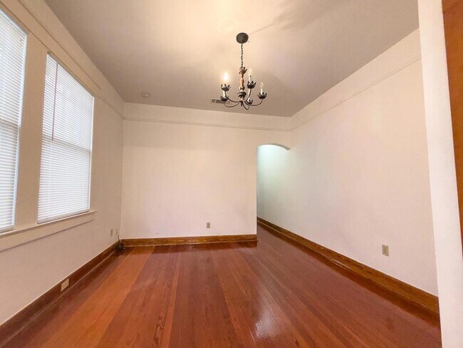 Foto del edificio - 2915 Carondelet St