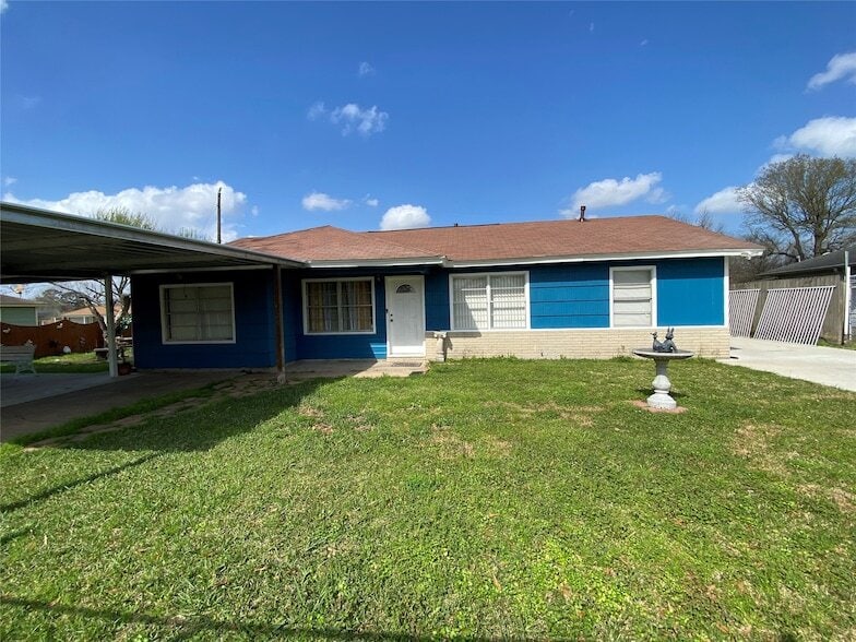 Photo - 15513 Vonnett Street Unit