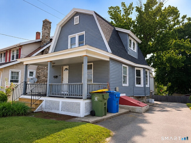 Photo - 132 Clinton St House