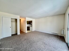 Building Photo - 402 Sixth Ave