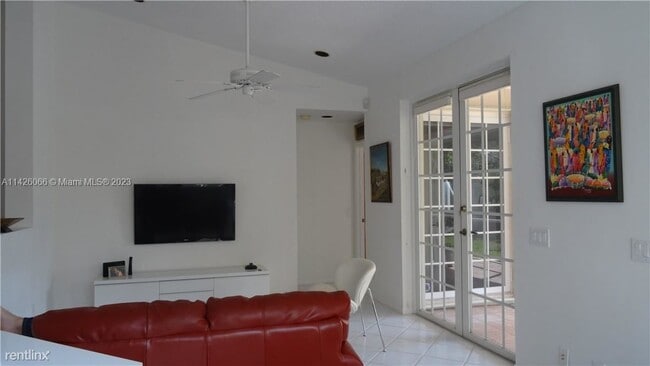 Building Photo - 3 br, 2 bath House - 819 Chimney Rock Rd 1