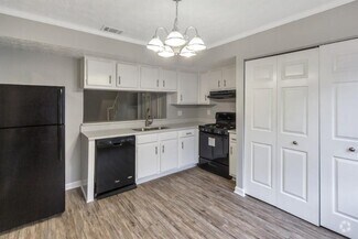 Building Photo - 1703 Napa Valley Ct SE