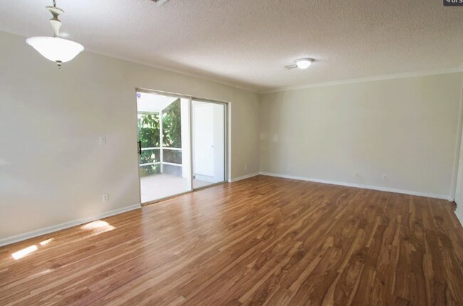 Building Photo - 4791 SW 14th Ct