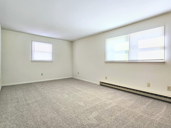 Foto del edificio - 367 W Washington Ave