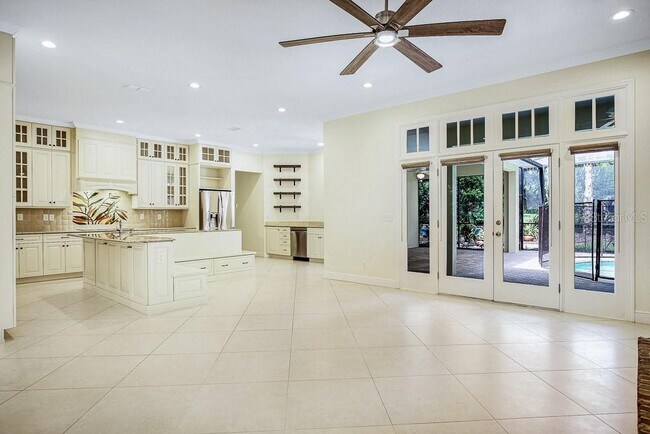 Foto del edificio - 5215 Pine Rockland Ave