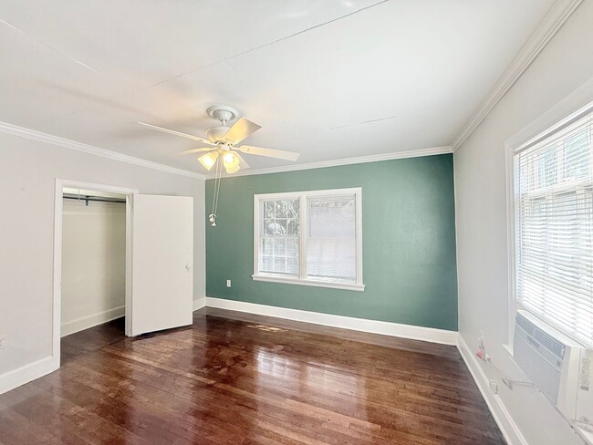 Foto del edificio - 2-Bedroom Duplex