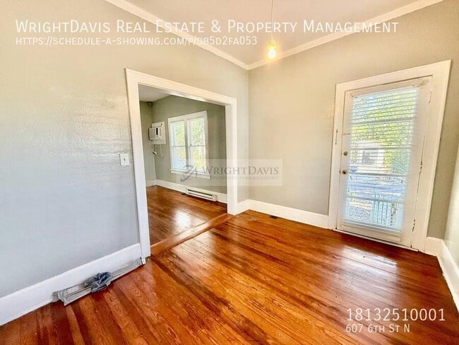 Building Photo - 607 6th Ave N